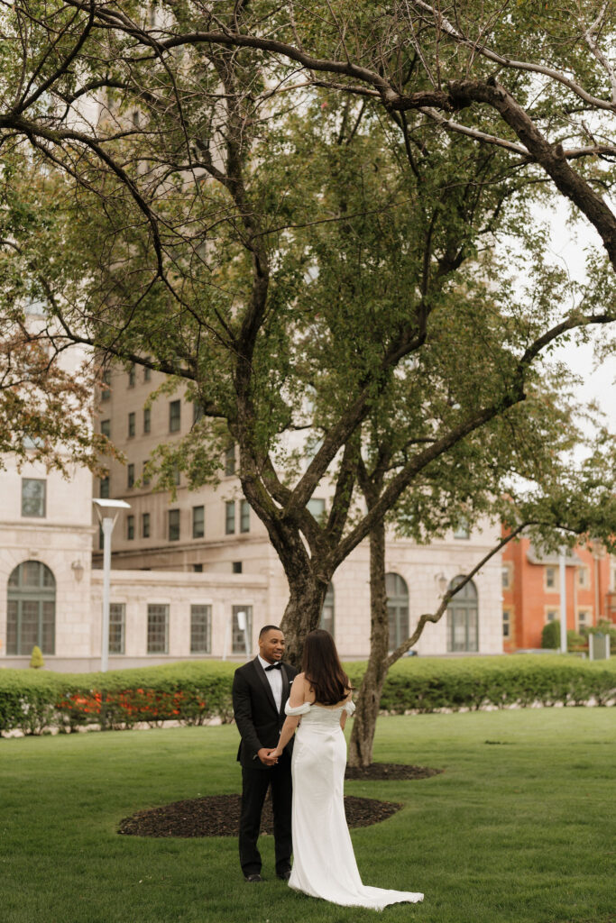 the best photographers for your michigan wedding 